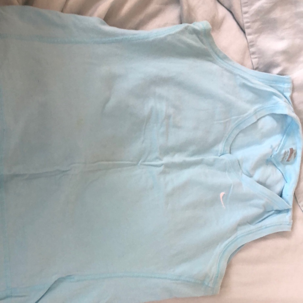 Nike Sleeveless Workout Shirt Size M